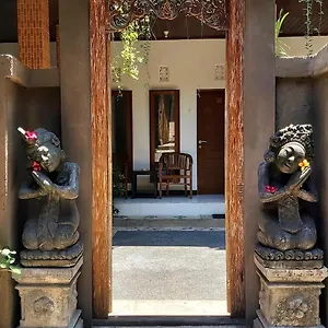Genta House ゲストハウス