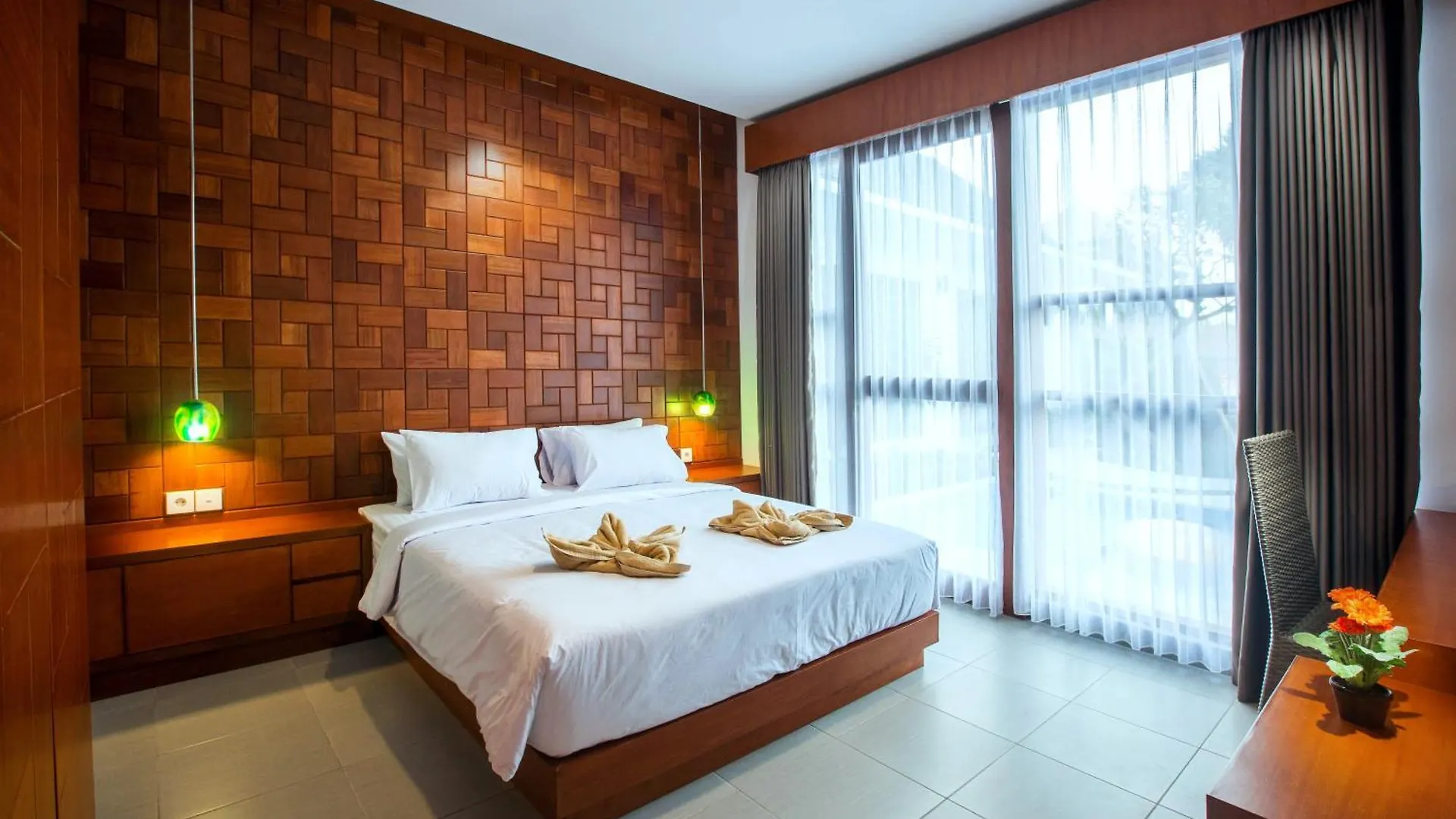 Pudak Sari Unizou Hostel Kuta  Indonesia